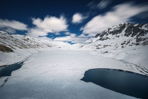 Disgelo primaverile in montagna